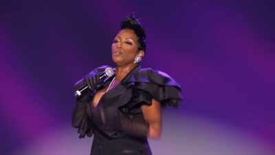 Whatever makes you feel better,
whatever it is, do what you do. - Sommore: Queen Chandelier