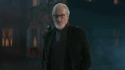 Whatever message
the calls to J.J. O'Connor - True Terror with Robert Englund