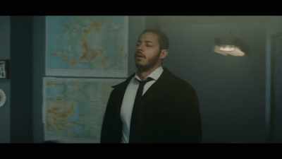 Whatever personal issues you've
going on, - The Woman in the Wall