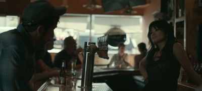 - What'll it be?
- Coors Light. - Dear Edward