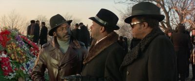 What're you buzzards doing here - Shaft's Big Score!