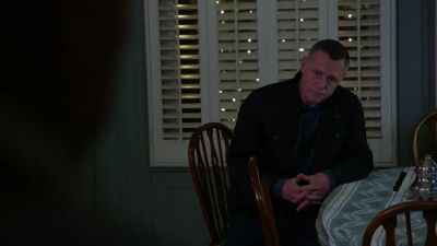 - What's this about? - Chicago P.D.