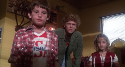 What's all this shit E T E T Phone home - E T  the Extra Terrestrial