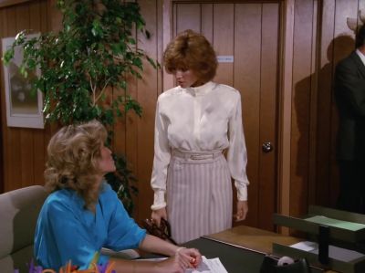 - What's all this?
- Salesmen. - Dallas