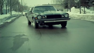 What's he doing? Did he spot us? - Hemlock Grove