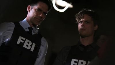 What's he doing? - Criminal Minds