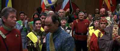 What's she doing? - Star Trek VI: The Undiscovered Country