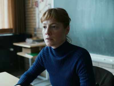- What's going on?
- Do you want to expel Oskar? - The Teachers' Lounge