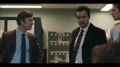 What's going on?
Healey thinks he's got John. - Des