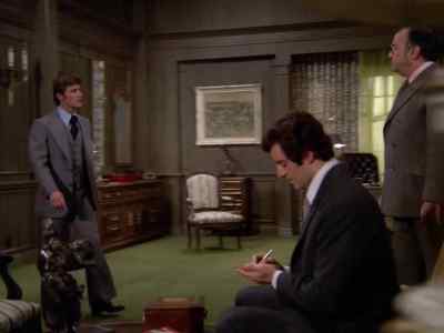 - What's going on here?
- Paul got sick. - Mission: Impossible