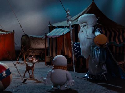 'What's going on here ' - Rudolph and Frosty's Christmas in July