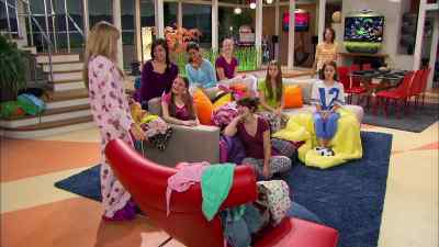 WHAT'S GOING ON HERE? - Lab Rats