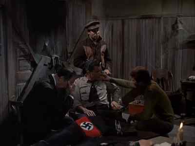 - Whats going on here?
- Thatss gonna take some explaining. - The Time Tunnel