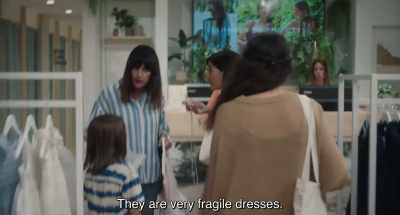 -What's going on?
-He's getting the dresses dirty. - 20,000 Species of Bees