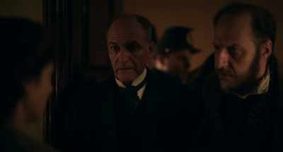 - What's going on?
- Listen to what this gentleman wants. - Kidnapped