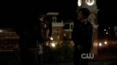 What's going on? - The Vampire Diaries