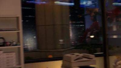 What's going on? - Supergirl
