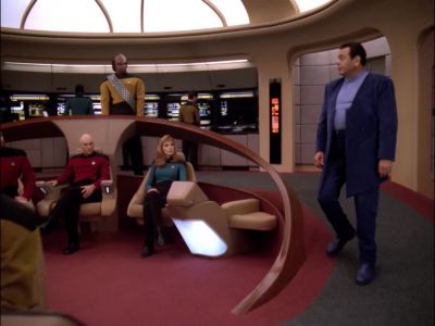 What's going on? - Star Trek: The Next Generation