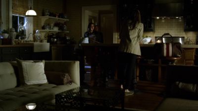 WHAT'S GOING ON? - Pretty Little Liars