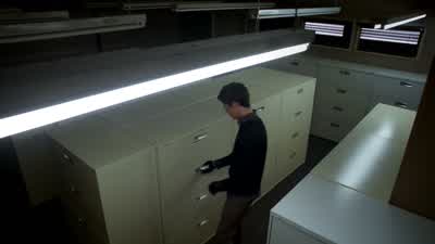 - What's going on? - The Flash