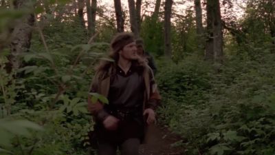 - What's going on, Teal'c?
- They are signalling their position. - Stargate SG-1
