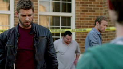 What's going on? Tell me. - Under the Dome