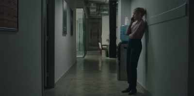 - What's going on?
- Well, I don't... Nothing. - The Assistant