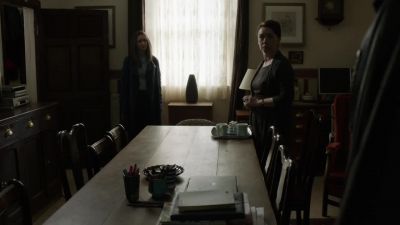 What's going on?
Who's that with Sally? - Shetland