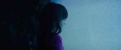 What's happening? I'm an American. - Poltergeist
