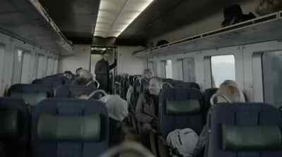 - What's happening?
- Keep quiet, everybody. Stay seated. - The Bridge