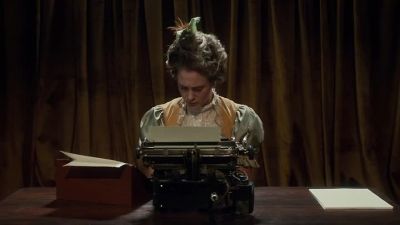 What's happening? - Murdoch Mysteries