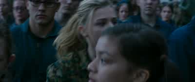 What's her problem? - The 5th Wave