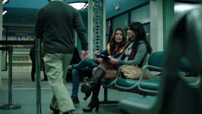 What's important
is that Olive and Sara -- - Stumptown