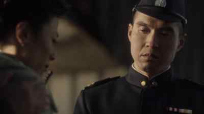 What's in the suitcase? - The Man in the High Castle