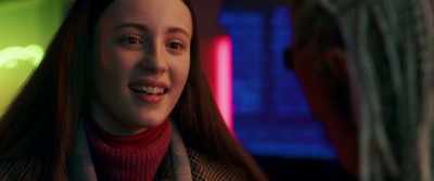 - What's your name?
- Savannah. - Hacker