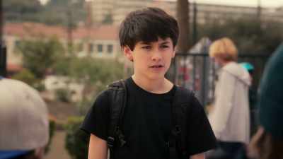 - What's your name?
- Uh… Benji. - Life by Ella