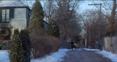 Unger. What's your position? Heading down Washington Street. I didn't copy. Where? I said, I'm headi - Home Alone 3