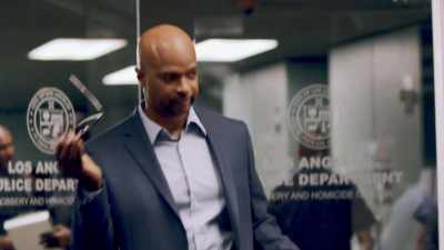 What's so right about a
smooth-talking rich guy - APB