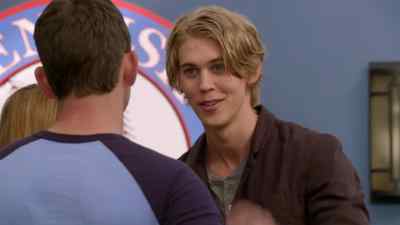 - What's he saying now?
- Nothing. It doesn't matter. - Switched at Birth