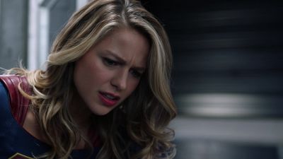 What's she saying? - Supergirl