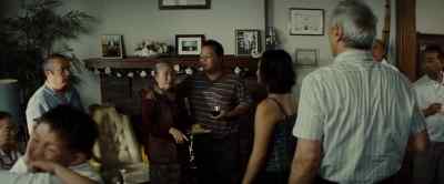 What's she saying?
-She said welcome to her home. - Gran Torino