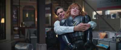 -What's that smell?
-It's the suits, we can't wash them. - Thunder Force