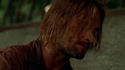 - What's that?
- It's just my watch. It's busted. - Lost
