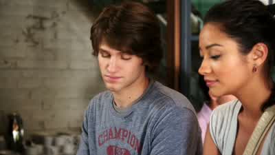 What's that? - Pretty Little Liars