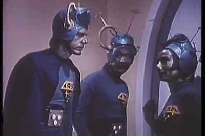 What's that? - Santa Claus Conquers the Martians