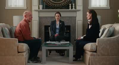 What's thatIt's a Pilates machineWhat do you make with itYou don't make anythingIt's for exercisingYeah my wife ordered one of those uhTony Little Gazelles off the TVYou know from the guy with the ponytailGuy just doesn't look right to me - Juno