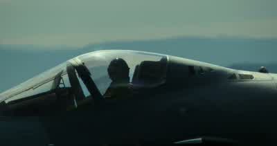What's that signal? - Top Gun: Maverick