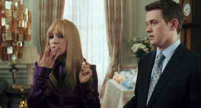 What's that? What's that? - Bride Wars