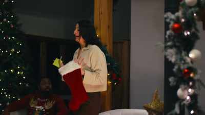 What's "The Forehead Game?" - The Christmas Venue