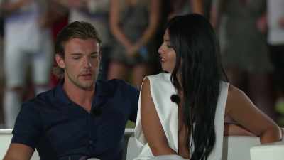 ‐What's the main one?
‐When I get out... - Love Island